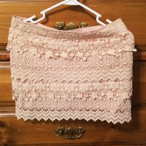 American Eagle laced skirt